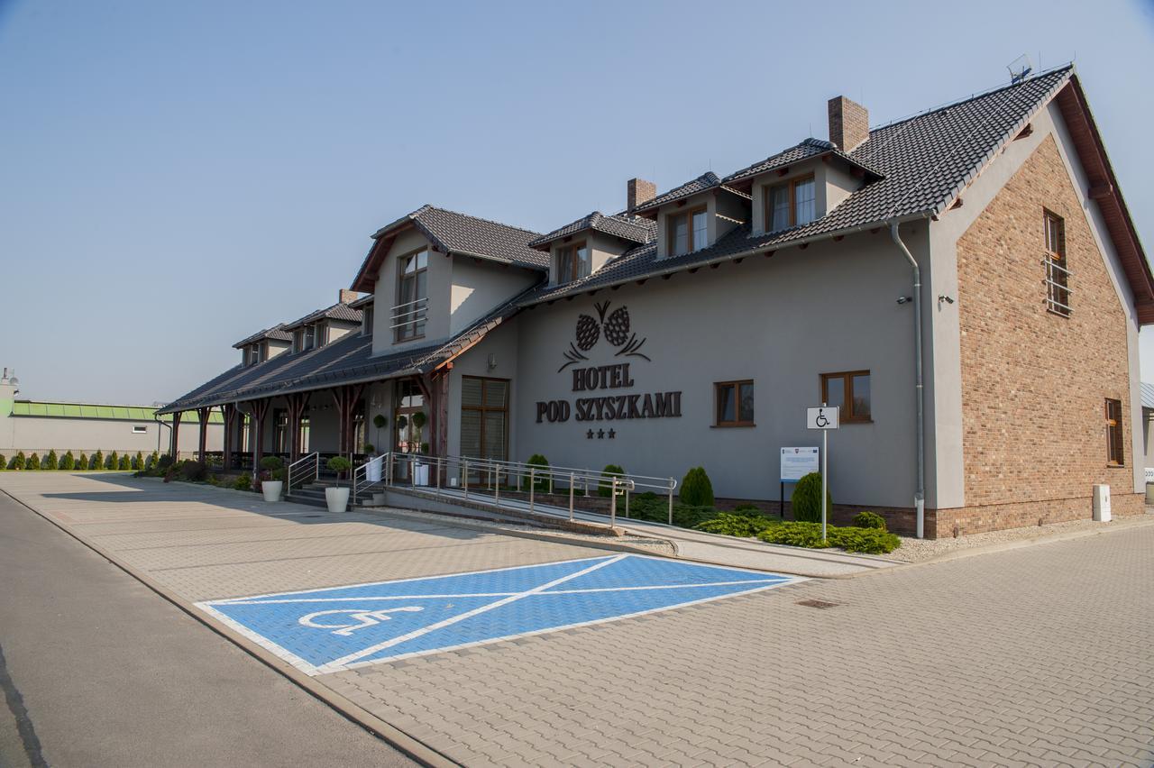 Hotel Pod Szyszkami Kozmin Exterior photo